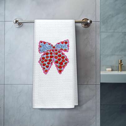 1 chiếc khăn lau bếp nơ dâu tây màu xanh dương, khăn trang trí nhà bếp hình nơ dâu tây dễ thương, khăn lau chén, khăn lau tay, khăn trang trí nhà bếp, quà tặng hàng xóm, quà tân gia cho bạn bè, quà tặng mẹ, quà sinh nhật bạn bè.