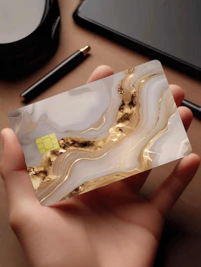 1 miếng dán thẻ tín dụng họa tiết đá cẩm thạch vàng, đá mã não, quà tặng sinh nhật chủ đề năm tháng vàng son, chất liệu PVC chống bám vân tay, bền, chống trầy xước, phù hợp cho nam, nữ, các cặp đôi, thẻ chip nhỏ, thẻ ghi nợ/tín dụng, thẻ giao thông, thẻ sinh viên. Tự làm!