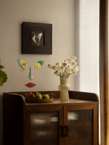Quirky Face Art Garden Decor Set, Colorful Butterfly Sunflower Lips Resin Wall Decor, Outdoor Yard Tree Sculpture - Multiple Styles - View 7