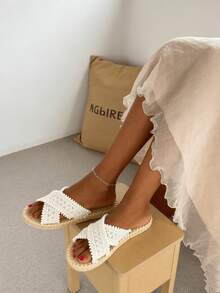 Women's White Sandals, Women's Summer Sandals, Women's Casual Versatile Beach & Daily Wear Slippers, Women's Beach Slippers - White - View 2