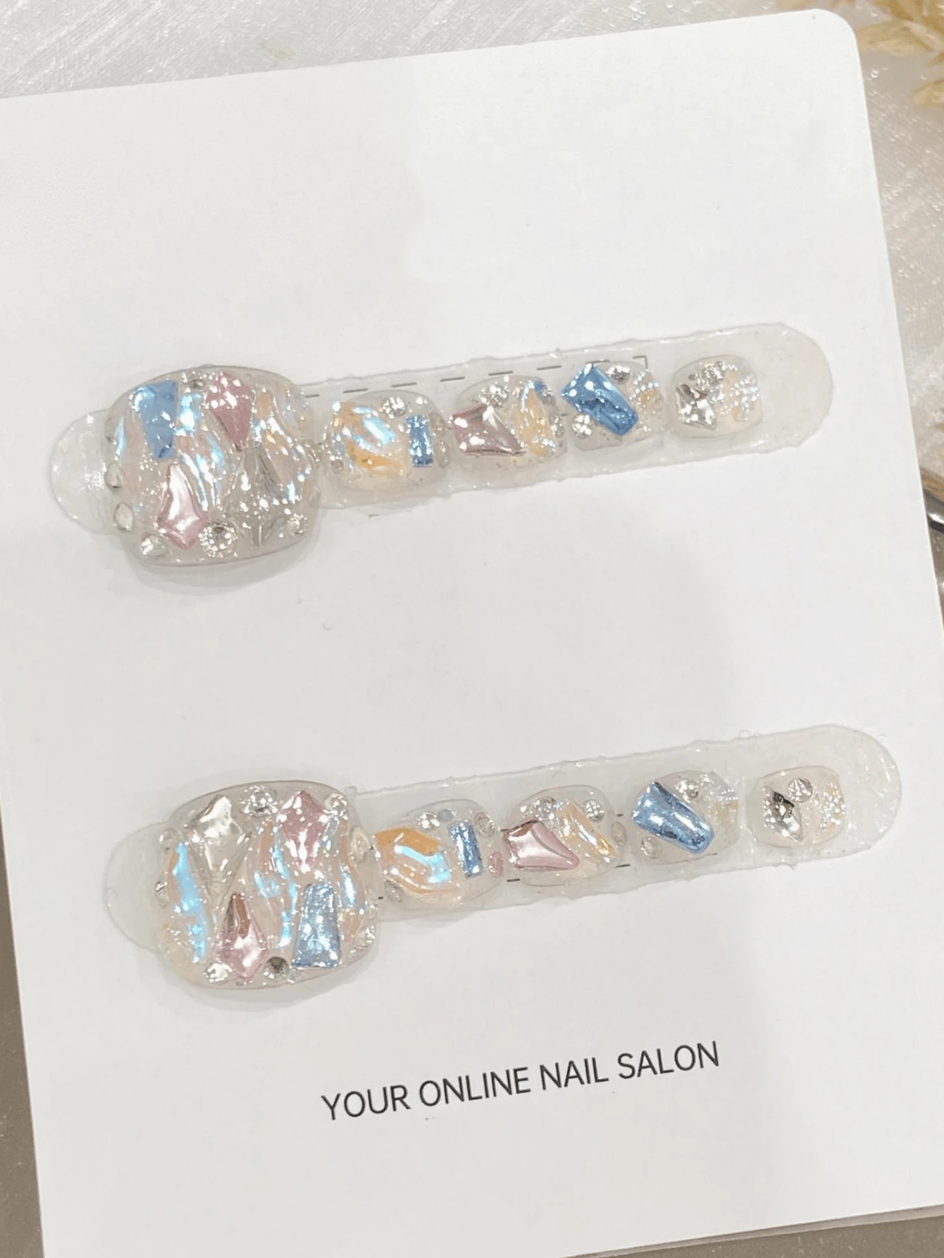 10件手工可穿戴腳趾甲片，易於貼敷，適合春夏季，女童與女性適用於節日、派對、音樂節及日常穿著，情人節與母親節禮物