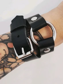 Conjunto de brazaletes góticos punk, brazalete de piel de PU ajustable con tachuelas y multi-anillos, joyería de mano audaz para accesorios de atuendo diario - Negro - Ver 2