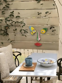 Quirky Face Art Garden Decor Set, Colorful Butterfly Sunflower Lips Resin Wall Decor, Outdoor Yard Tree Sculpture - Multiple Styles - View 10