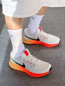 Nike Run Swift 3 舒适贴合透气支撑跑鞋，男款，浅灰色 - 淺灰色 - 查看 2