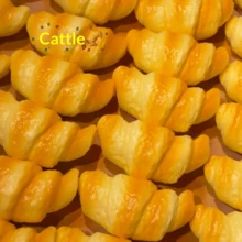 1个最新潮流减压牛角面包慢回弹PU捏捏乐玩具 - 完美礼物、生日礼物、理想礼物、惊喜礼物、节日礼物、季节性礼物、万圣节礼物、圣诞节礼物、游戏爱好者优雅礼物、复活节礼物 - 彩色 - 查看 6