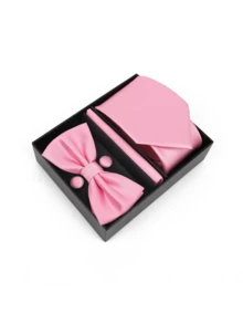 一套男士豪华领带套装，包括领带、领结、口袋巾和袖扣，礼盒包装。 - 混色 - 查看 8