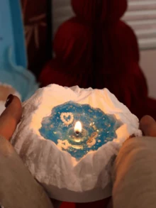1支创意雪山造型香氛蜡烛，营造氛围，助眠，室内外皆宜，提升幸福感，持久留香，天然清新，是节日/生日/周年纪念日的理想礼物。 - 多種款式 - 查看 5