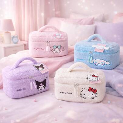 SANRIO （官方授权）三丽鸥系列毛绒刺绣化妆包，适合携带化妆品，可爱卡通图案