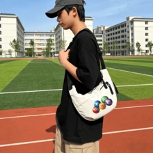 【男士单肩包】BINGO元素饺子包，学院风百搭通勤包/大容量休闲单肩包 - 彩色 - 查看 9