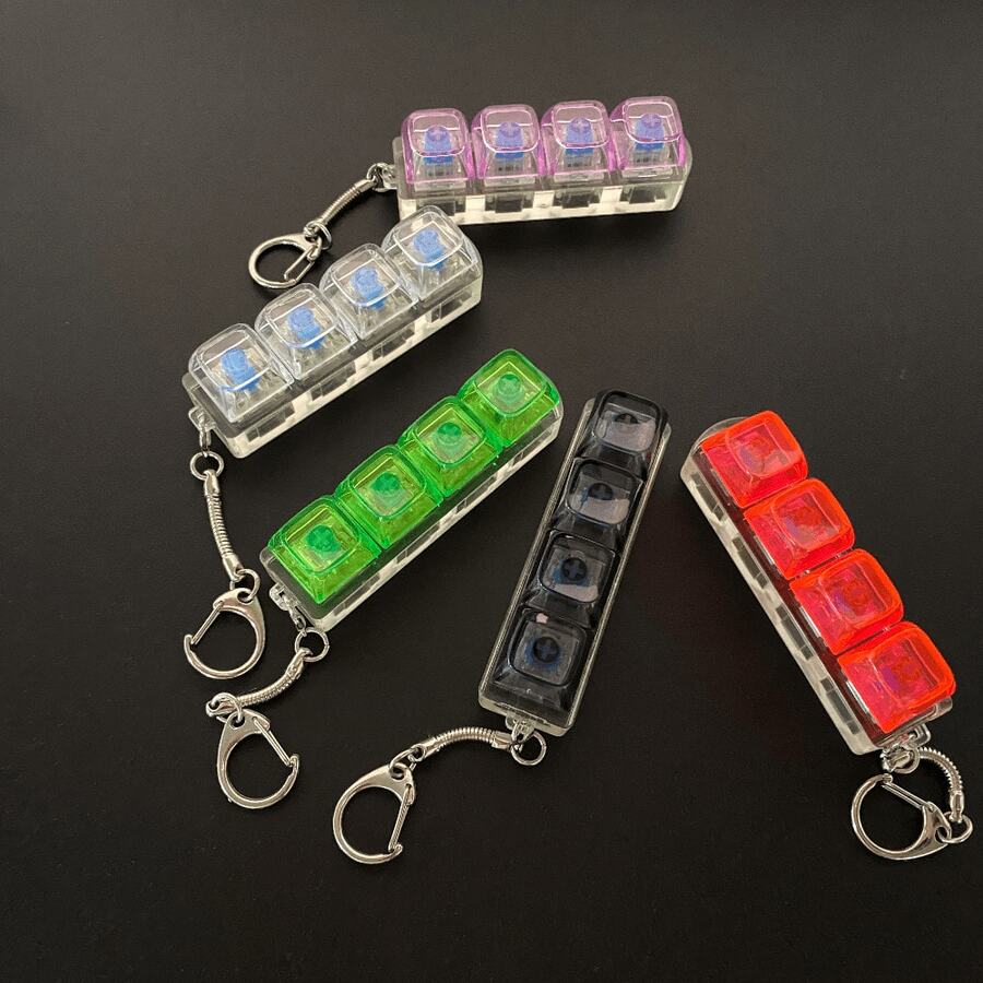 Keyboard Stress Relief Fingertip Keychain, Stress Relief Fingertip Keyboard Keychain With Buttons, Adult Stress Relief Gift - Multicolor - View 1