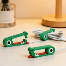 这款产品可收纳整理充电线和数据线，防止桌面/包包里的线缆缠绕，固定线材，防止线缆脱落，保护线尾，减少弯折损伤，延长使用寿命。可爱的鳄鱼造型，趣味十足，让您的桌面更加美观。单手即可快速夹紧，使用方便。夹持牢固不伤手，小巧轻便，适合居家、办公及外出使用。 - 多色 - 查看 7