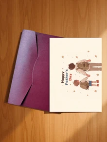 Chúc mừng Ngày của Cha! Thiệp chúc mừng theo phong cách hoạt hình tông màu ấm áp, hình ảnh người cha và con trai nắm tay nhau đi dạo, thể hiện lòng biết ơn và sự trân trọng dành cho những người cha, cha dượng và những người đàn ông đóng vai trò người cha (Bao gồm 1 thiệp và 1 phong bì, kích thước 4.3" x 6.3"). - Kiểu 1 - Xem 19