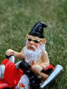 Drunk Dwarf Riding Motorcycle Garden Statue, Funny Gnome On Motorcycle Figurine, Fairy Garden Indoor/Outdoor Decor, Patio Lawn Desktop Ornament, Gift For Kids & Adults - A - View 8