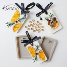 KANOVINO 22件套香薰蜡烛托架套装，包含2个模具和20个金属扣环。模具耐热、易清洗、可重复使用，采用一体成型工艺。是手工爱好者的理想之选。硅胶材质，可用于制作蜡烛或肥皂。 - 2pcs矩形模具+20銀色金屬扣 - 查看 7