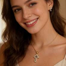 1 chiếc dây chuyền hình thánh giá rỗng tinh tế, kiểu dáng tối giản, đính đá Cubic Zirconia, quà tặng trang sức cho bạn gái. - Dây chuyền - Xem 2