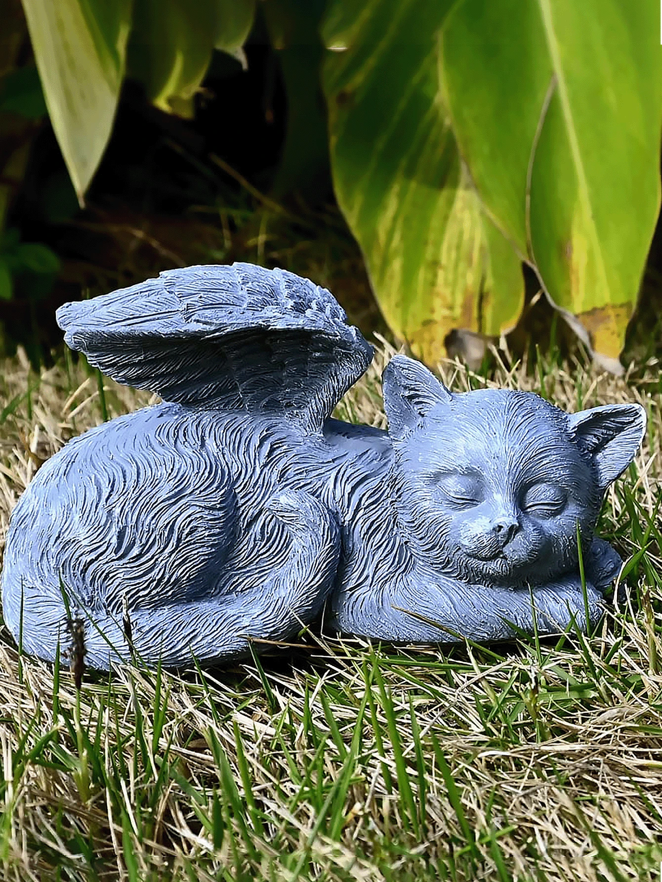 Angel Cat Memorial Stone Statue, Sleeping Kitten Ornament, To Mourn The Passing Of Pets And Express Condolences And Remembrance. - A - View 1