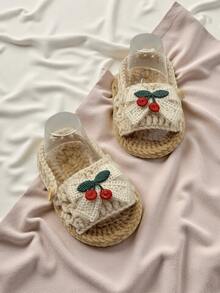 1双女婴钩针编织樱桃刺绣凉鞋，白色和米色，夏季婴儿鞋 - 米色 - 查看 4