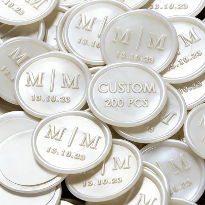 42 צבעים זמינים! 200 יחידות מדבקות חותם שעווה עם לוגו מותאם אישית, ניתן להתאים אישית כל לוגו, מדבקות חותם שעווה דביקות למעטפות, מדבקות חותם שעווה לחתונה בהתאמה אישית - צורות עגולות, מיתוג