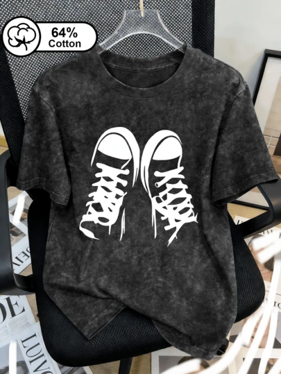 Plus-Size Women's Short-Sleeved T-Shirt, Casual Everyday Style, White High-Top Canvas Shoes Silhouette Print, Retro Snowflake Washed Plus-Size Short-Sleeved T-Shirt, Suitable For Outdoor Wear, Summer Top, Women's Top, Summer Clothing, Graphic Print.
