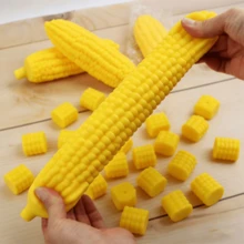 1个逼真玉米造型TPR软捏玩具，常用于缓解压力、发泄情绪或恶作剧，适合上班族、宠物互动等。- 慢回弹，桌面装饰，适合摆放在办公桌上 - 恶作剧礼物 - 彩色 - 查看 1