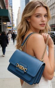 Michael Kors Bolso cruzado con solapa acolchada pequeño MK, correa ajustable - Azul - Ver 3