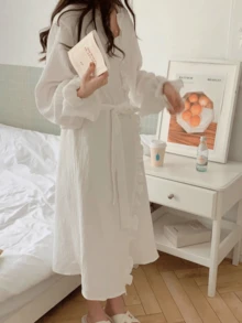 白色女士浴袍，简约欧式长袖睡衣家居服，白色荷叶边浴袍，轻薄面料，纯色，适合春、秋、夏居家穿着，适合居家、浴室和水疗中心使用，可用作晨袍和睡衣。 - 彩色 - 查看 6