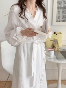 白色女士浴袍，简约欧式长袖睡衣家居服，白色荷叶边浴袍，轻薄面料，纯色，适合春、秋、夏居家穿着，适合居家、浴室和水疗中心使用，可用作晨袍和睡衣。 - 彩色 - 查看 3
