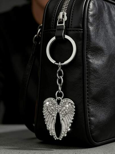 Fashionable Silver Wing Keychain, Minimalist And Elegant, Suitable As Car Key Accessory