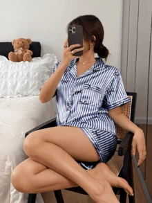 Dreamivo Bộ đồ ngủ ngắn tay và quần short kẻ sọc với nơ thắt cổ dành cho nữ - Màu tím - Xem 1