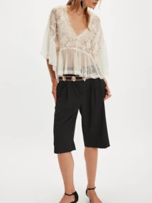 Women Sheer Poncho Tops,Oversized Batwing Sleeve Blouse,Deep V Neck Contrast Lace See Through Mesh Cover Up, Ruffle Flowy Boho Shirt,Going Out Streetwear,Beach Vacation Outfits - 白色 - 查看 4