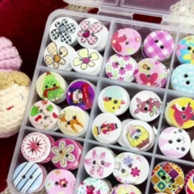 50pcs/100pcs Vintage Painted Wooden Buttons, Round 2-Hole Handmade, DIY Buttons Craft Collage Clothing Accessories Flower Buttons, Random Box - Multicolor - View 9