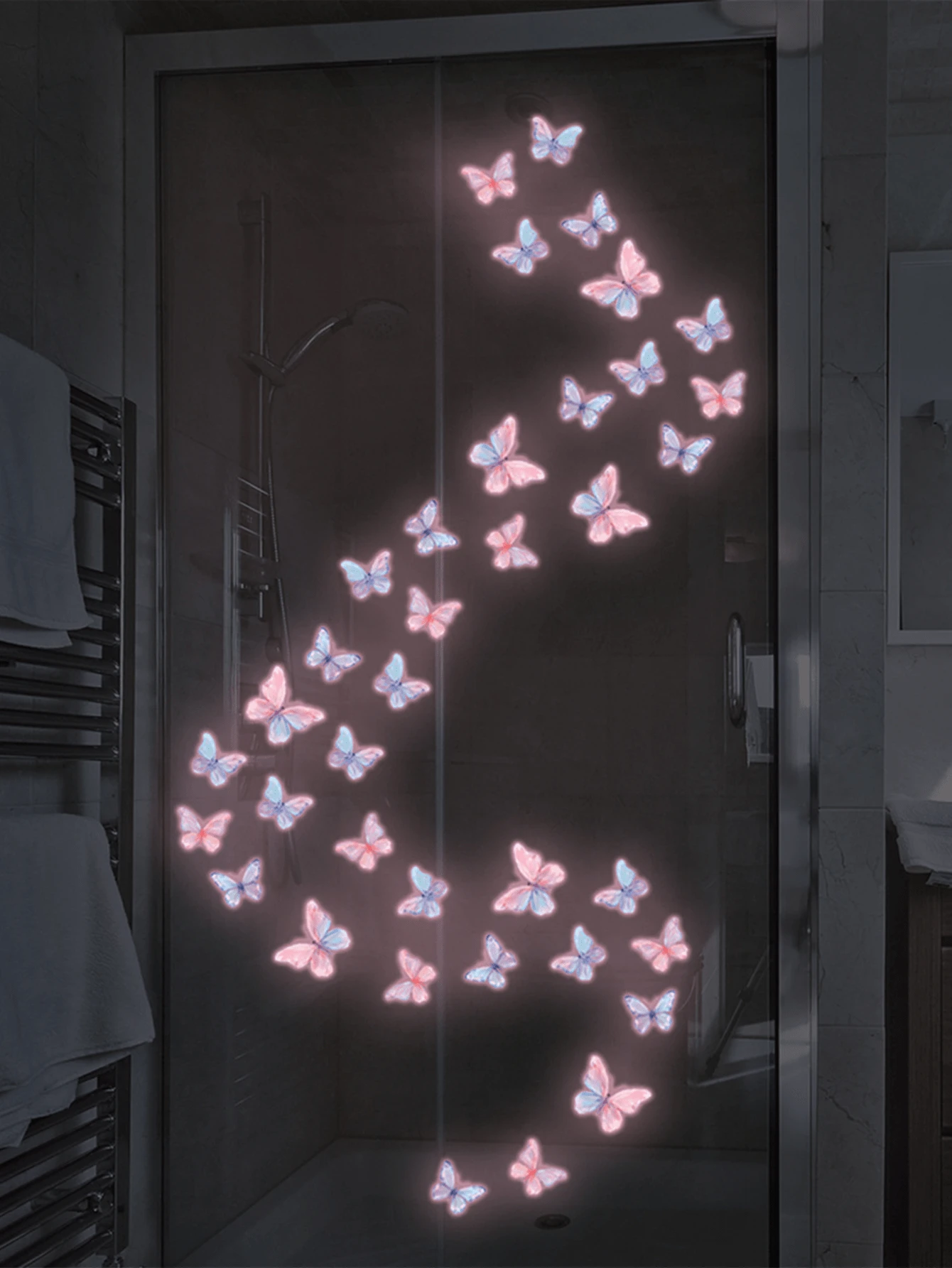 5/20/40pcs Glow In The Dark 3D Butterfly Wall Stickers, Luminous Realistic 3D Butterfly Decals, Removable Waterproof Matte Self-Adhesive Wall Decals For Living Room, Bedroom, Kids Room, Home Decor, Spring Decorations, Rama Decor Sticker Gift, Birthday Graduation Present - Luminous Stickers - View 1