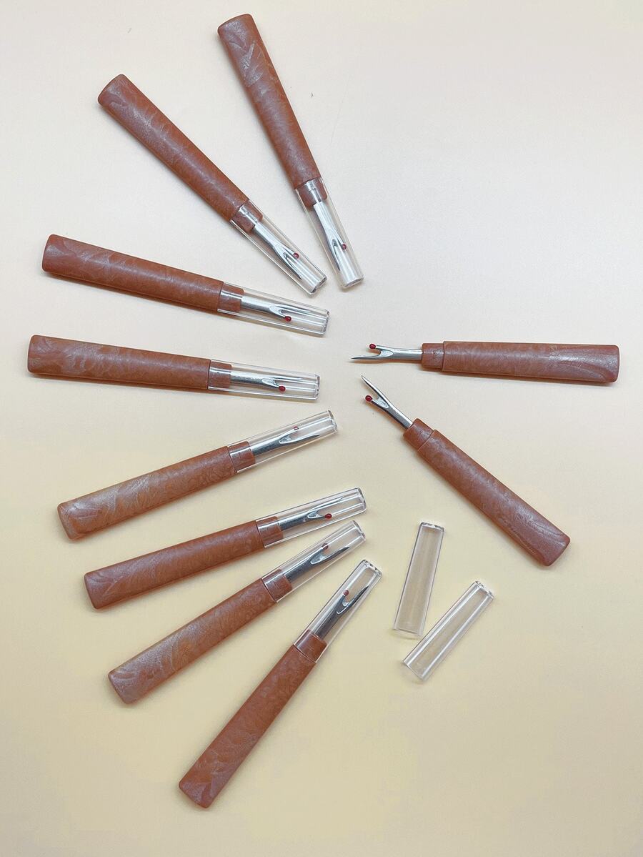 Large Brown Seam Ripper Tool, Smooth Cutting Lint Remover, Suitable For DIY Fabric Projects, Clothing Repair, Sewing And Daily Needlework - Brown Suture Remover - View 1