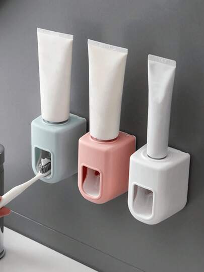 1 cái hộp đựng kem đánh răng tự động gắn tường, thiết kế tiện dụng. Có thể lắp đặt trên tường phòng tắm/nhà vệ sinh mà không cần khoan. Hộp đựng kem đánh răng tự động - Giá đỡ bàn chải đánh răng gắn tường kèm dụng cụ bóp kem - Không cần nguồn điện - Làm bằng nhựa. Phụ kiện phòng tắm, giúp việc bóp kem đánh răng trở nên đơn giản hơn, cần thiết cho mùa tựu trường/gia đình.