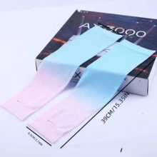 3 chiếc ống tay chống nắng thoáng khí, không đường may, nhanh khô, chống tia UV, kiểu dáng mùa hè unisex, chất liệu lụa băng. Thích hợp cho các môn thể thao mùa hè như chơi golf, đạp xe, chạy bộ, câu cá, lái xe và các hoạt động ngoài trời khác. Được đóng gói trong thùng carton và túi. Thích hợp cho du lịch, lễ hội. - Nhiều màu - Xem 3