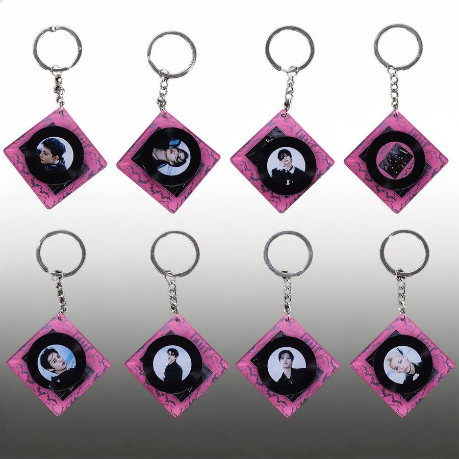 1 móc khóa hình thần tượng, bộ sưu tập móc khóa, vật trang trí tinh tế, quà tặng nhỏ xinh, quà tặng ngày lễ, đồ sưu tầm.