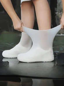 1 Pair Waterproof Shoe Covers, Waterproof & Wear-Resistant, Reusable Anti-Slip, Unisex, Durable, High Elasticity & Easy To Clean. Suitable For Rainy Days And Everyday Household Use.,Shoe Rack,Storage Saver,Outdoor,Garden,Travel Essential,Portable,Beach Essential,Graduation Season,Commencement,Graduation Ceremony,Graduation Gift,Graduation Present,Graduation Gift,Graduation Present,Congrats Grad,Congratulations Graduate,Valedictorian,Finish School,Graduation Party - One Size Fits All - View 3