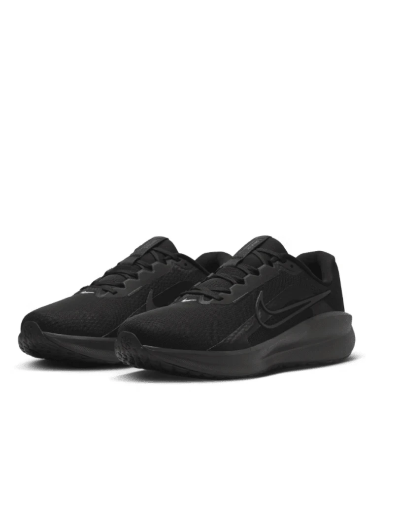 Nike Downshifter 13 宽楦轻便、耐穿、缓震户外休闲跑步鞋 FJ1284-002 - 黑色 - 查看 1