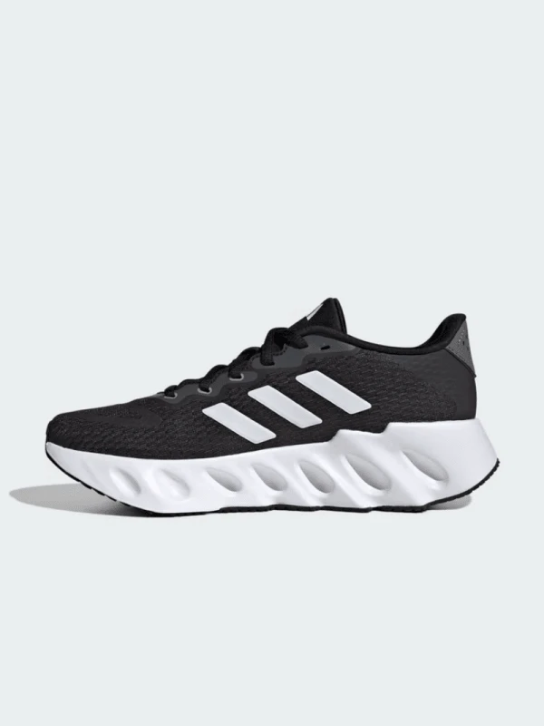 Adidas 阿迪达斯女款新款低帮缓震运动鞋轻便耐穿休闲运动鞋舒适跑步鞋 IF5733 - 黑與白 - 查看 1