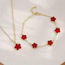 一对优雅的大号圆形水钻耳环，适合女性佩戴，可搭配派对礼服和晚礼服。 - 花朵手鍊和吊墜項鍊套裝 - 查看 3