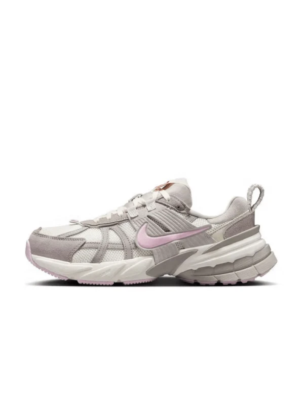 NIKE V2K Run 女款千禧復古慢跑鞋 粉色與灰色柔和配色 都市時尚穿搭 HV5997-161 - 灰粉紅色 - 查看 1
