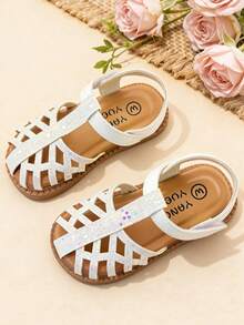 1 đôi dép xăng đan thời trang trẻ em, dép đế bằng màu be cho bé gái, thiết kế đính sequin rỗng với khóa dán, đế mềm chống trơn trượt và chống mài mòn, thích hợp cho các buổi tiệc, họp mặt, đám cưới, kỳ nghỉ. - Màu be - Xem 1