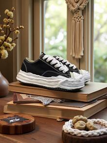 MMY经典防滑耐磨轻便低帮板鞋，男女皆宜，校园情侣款，黑白配色，适合学生、送礼、节日、校园穿着。 - 彩色 - 查看 3