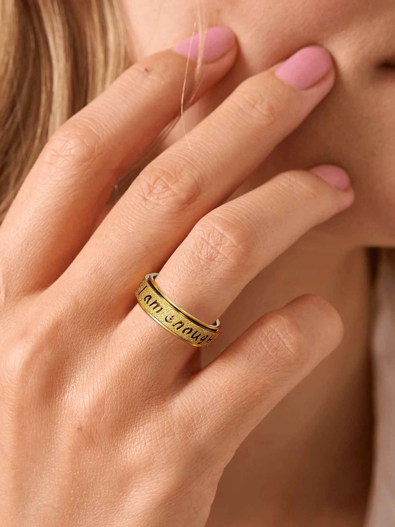 Anillo giratorio inspirador de acero inoxidable "Soy suficiente" - Joyería de uso diario elegante para todas las estaciones
