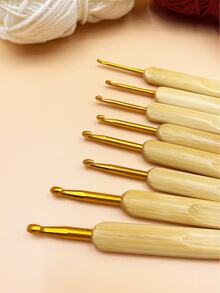 8支装人体工学竹制钩针套装，包含2.5mm/3.0mm/3.5mm/4.0mm/4.5mm/5.0mm/5.5mm/6.0mm，符合人体工学的防滑手柄和光滑耐用的金色铝制钩针，适用于钩织娃娃、毯子、帽子、围巾、家纺以及各种手工项目。 - 竹製鉤針套裝 - 查看 2