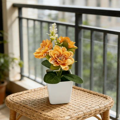 1 bông hoa cúc giả trong chậu vuông nhỏ, cây cảnh mini trang trí dùng làm đạo cụ chụp ảnh và trang trí nhà cửa.