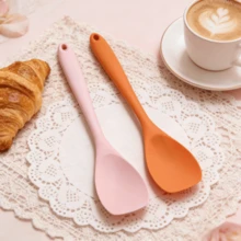 Muỗng xới silicon | Chịu nhiệt cao | Chống dính | Dụng cụ cạo linh hoạt | Không mối nối | Có thể rửa bằng máy rửa chén | Dùng cho salad, làm bánh | Màu cam/hồng (2/4 gói) - trái cam - Xem 2