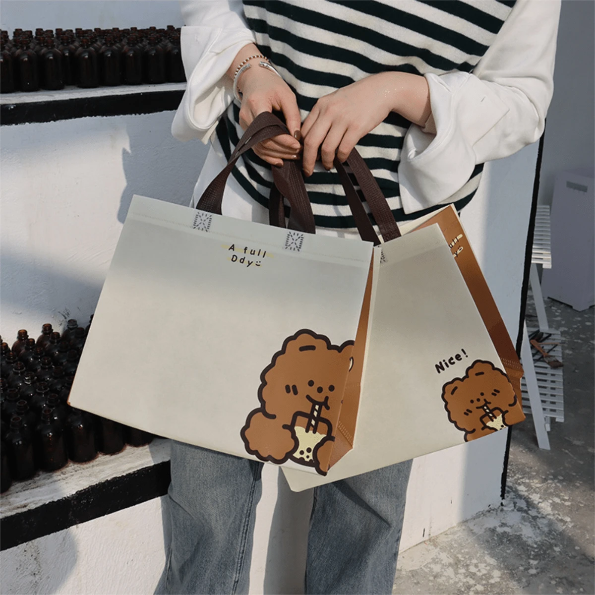 30pcs High-End Gift Packaging Bags, Non-Woven Decorative Bags For Women, Teddy Bear Pattern Tote Bags, Suitable For Party And Holiday Totes. Essential For Home Storage And Shopping, Reusable For Supermarkets And Convenience Stores. Travel Outdoor Storage Bags For Carrying Clothes, Shoes, Etc. Thick Gift Storage Bags, Portable Practical Large Capacity Tote Bags. Applicable For Holidays, Weddings, Shopping Bags, Birthday Gift Bags, Party Gift Bags - Packaging Bags - View 1