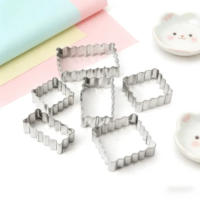 Bộ khuôn cắt bánh quy bằng thép không gỉ với cạnh lượn sóng, khuôn nướng đa hình tự làm phù hợp cho các bữa tiệc ngày lễ, làm bánh quy, bánh ngọt, bánh nướng, phô mai, trái cây tại nhà, thích hợp cho gia đình và nhà bếp thương mại.