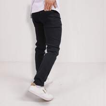Men's Long Black Jeans With Medium Stretch, Button And Zipper Details, Ideal For Everyday Wear. - màu đen - Xem 3